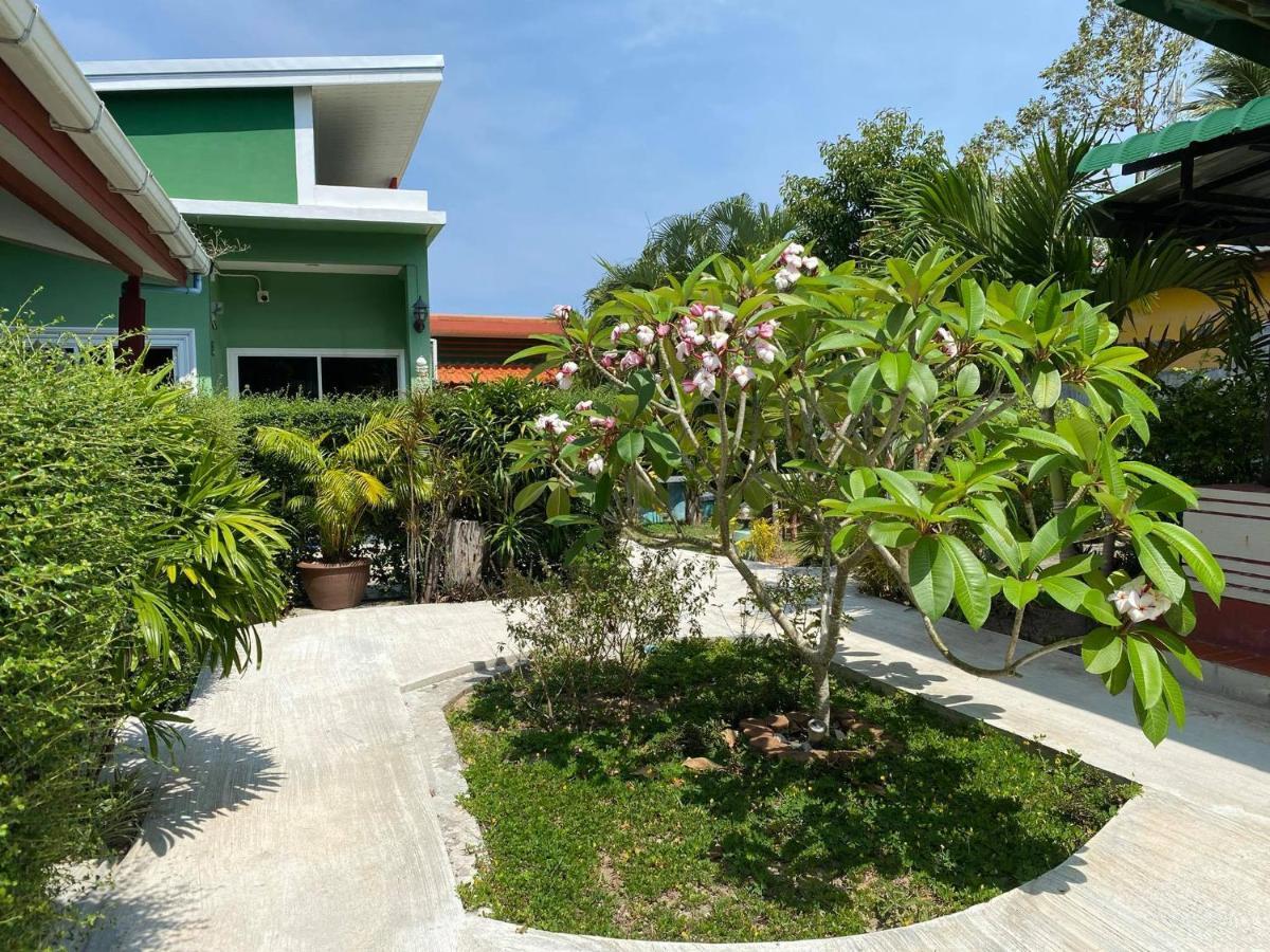 Отель Suntalee House Nai Yang Экстерьер фото